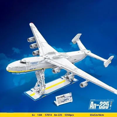 Maquette d'avion de transport en blocs, 5350 pièces