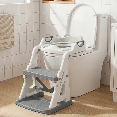 Réducteur de toilettes avec marchepied pliable – image 3